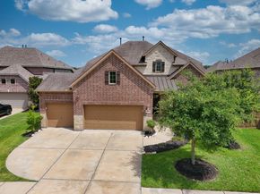 423 Yegua Street, Webster TX 77598