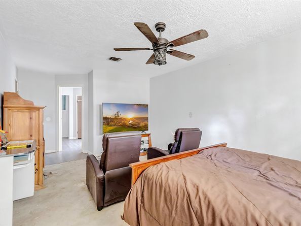 5314 Creek Shadows Drive, Houston TX 77339