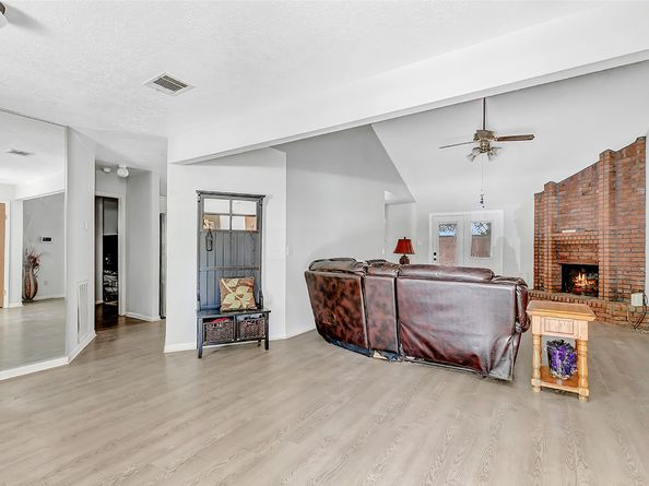 5314 Creek Shadows Drive, Houston TX 77339