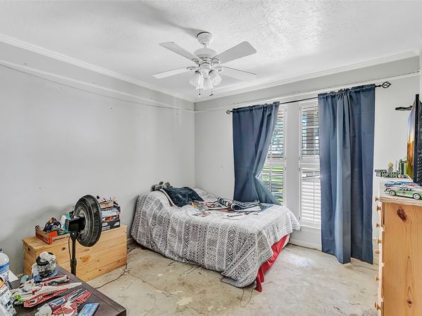 5314 Creek Shadows Drive, Houston TX 77339
