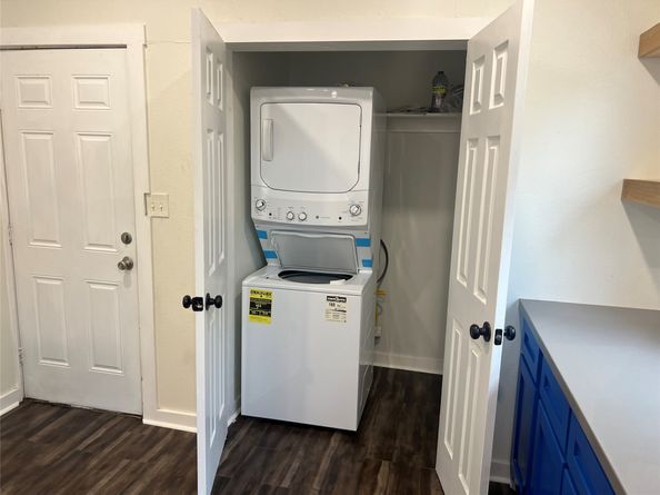 1 Canal Court, Houston TX 77011