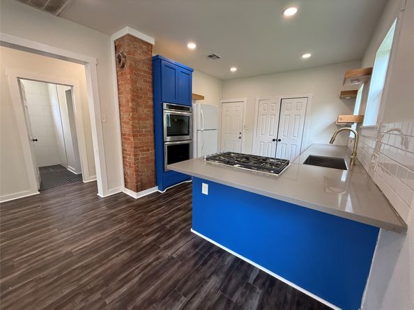 1 Canal Court, Houston TX 77011