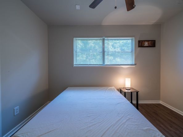 5742 Schevers Street, Houston TX 77033