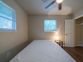 5742 Schevers Street, Houston TX 77033