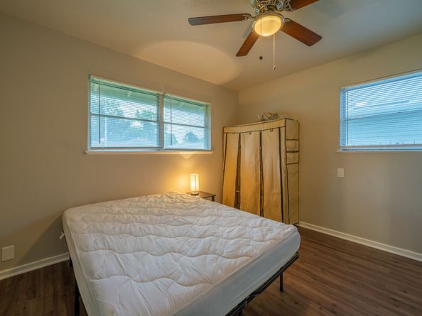 5742 Schevers Street, Houston TX 77033