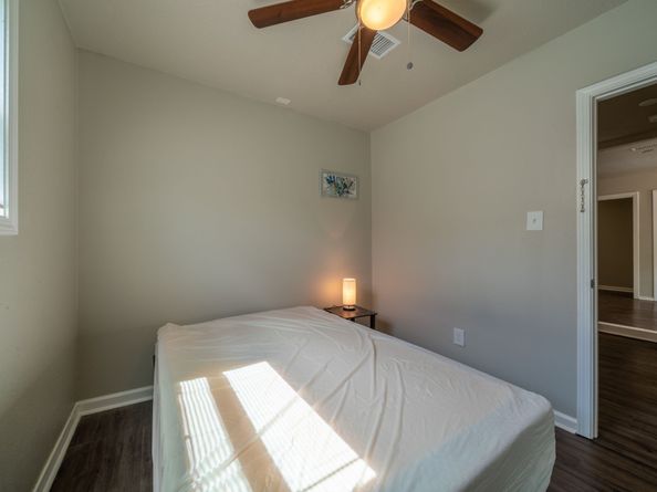 5742 Schevers Street, Houston TX 77033