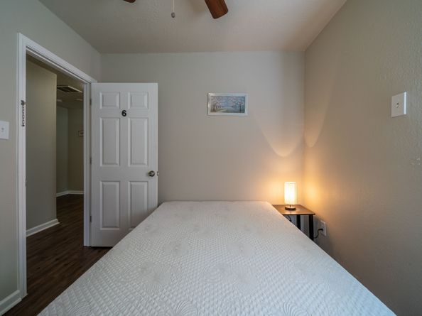 5742 Schevers Street, Houston TX 77033