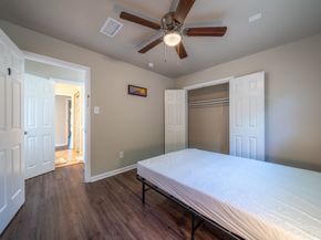 5742 Schevers Street, Houston TX 77033