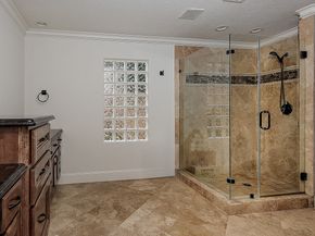 46 N Autumnwood Way, The Woodlands TX 77380