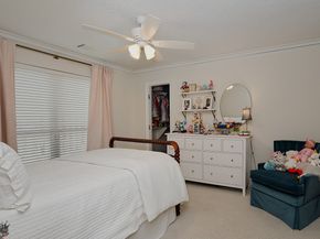 46 N Autumnwood Way, The Woodlands TX 77380