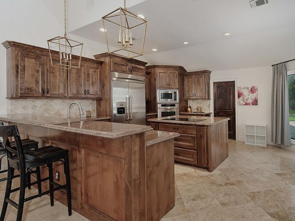 46 N Autumnwood Way, The Woodlands TX 77380