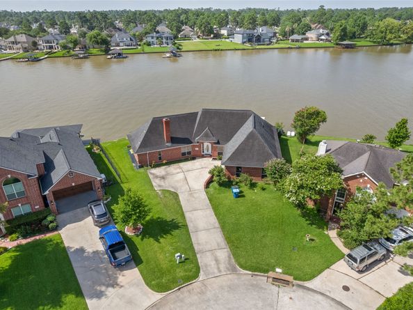 18802 Decathalon Court, Houston TX 77346