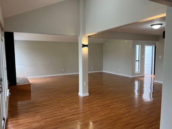 10719 Bellfair Drive, Houston TX 77072