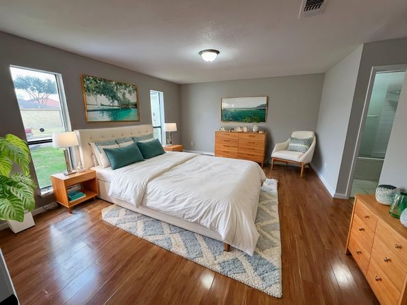 10719 Bellfair Drive, Houston TX 77072
