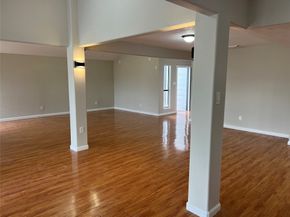 10719 Bellfair Drive, Houston TX 77072