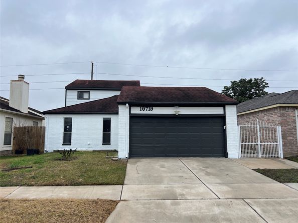 10719 Bellfair Drive, Houston TX 77072