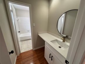 10719 Bellfair Drive, Houston TX 77072