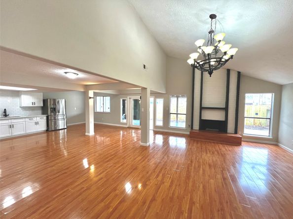 10719 Bellfair Drive, Houston TX 77072