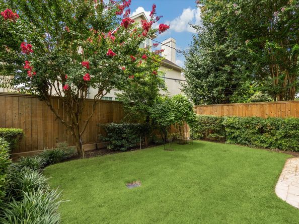 2213 Sheridan Street, Houston TX 77030