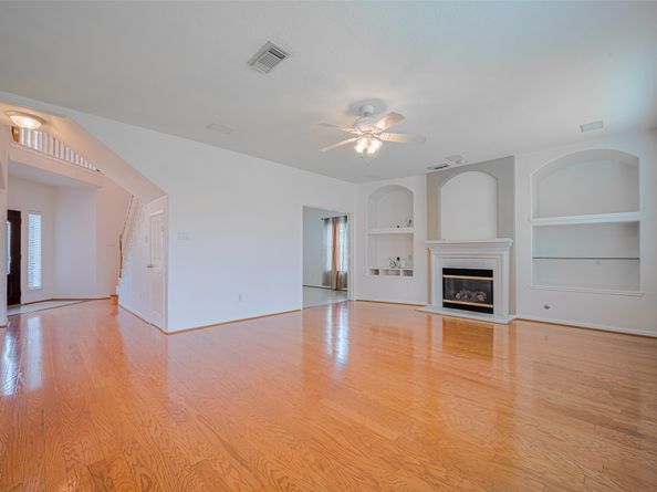 9218 Memorial Pines Way, Spring TX 77379