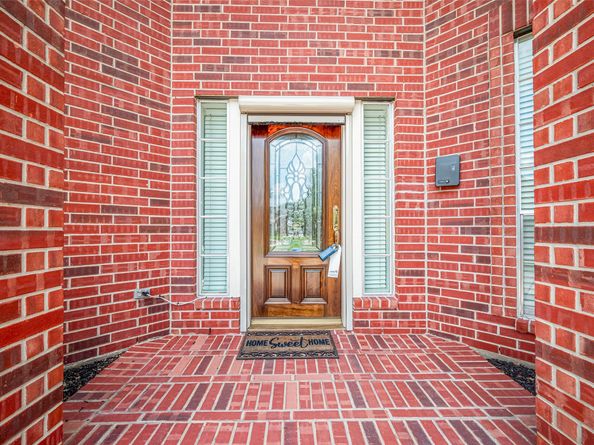 9218 Memorial Pines Way, Spring TX 77379