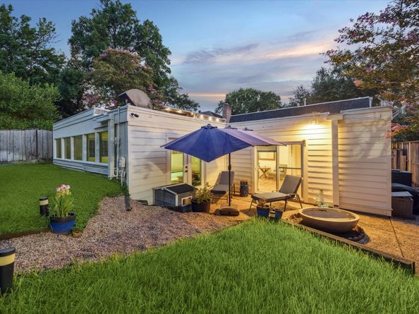 5407 John Dreaper Drive, Houston TX 77056