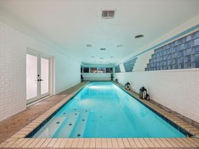 5407 John Dreaper Drive, Houston TX 77056