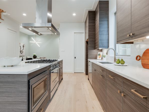 2628 PECKHAM Street, Houston TX 77098