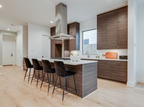 2628 PECKHAM Street, Houston TX 77098