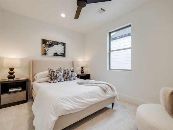 2628 PECKHAM Street, Houston TX 77098