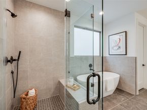2628 PECKHAM Street, Houston TX 77098