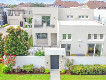 11606 Royal Parkside Place