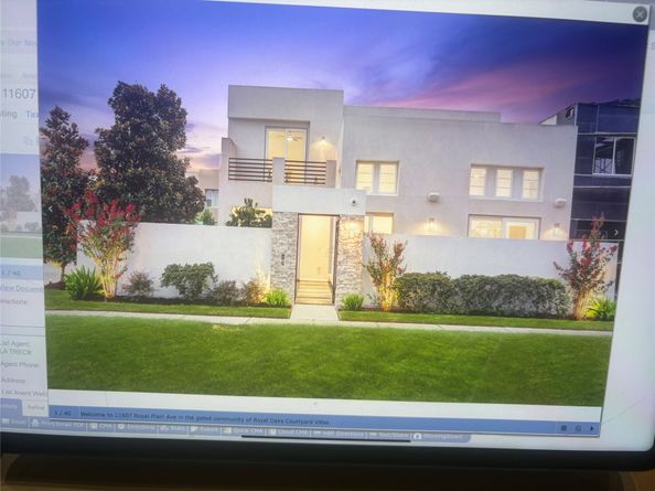 11606 Royal Parkside Place, Houston TX 77082