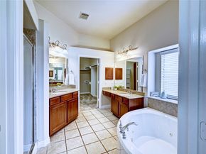 30 N Scribewood Circle, The Woodlands TX 77382
