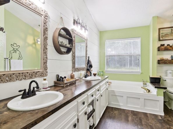 18220 Quail Run Circle, Conroe TX 77302