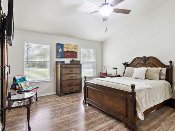 18220 Quail Run Circle, Conroe TX 77302