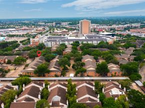 2255 Braeswood Park Drive 196, Houston TX 77030