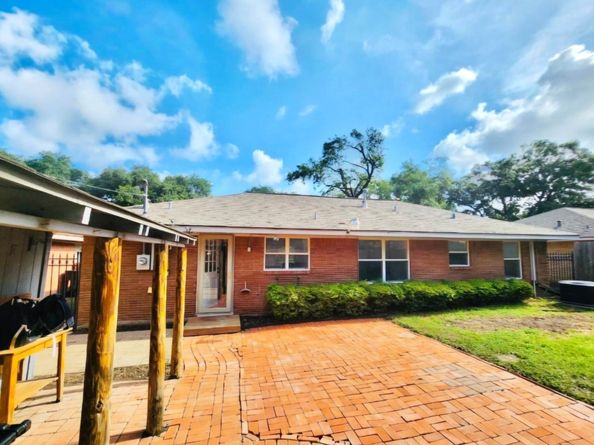 1635 Wilde Rock Way, Houston TX 77018