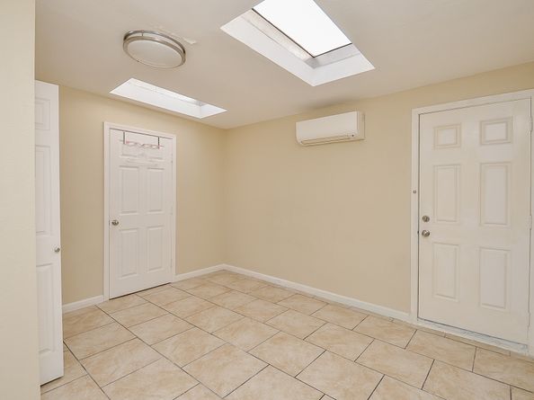 2681 Marilee Lane, Houston TX 77057