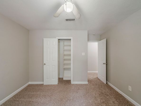 4122 Sablechase Drive, Houston TX 77014