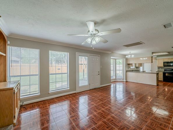 4122 Sablechase Drive, Houston TX 77014