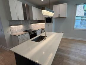 3509 Oak Springs DR A, Austin TX 78721