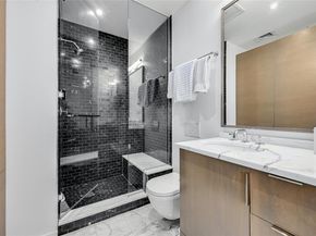 200 Congress Ave 32SE, Austin TX 78701