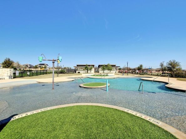 1042 Gaelic DR, Georgetown TX 78626