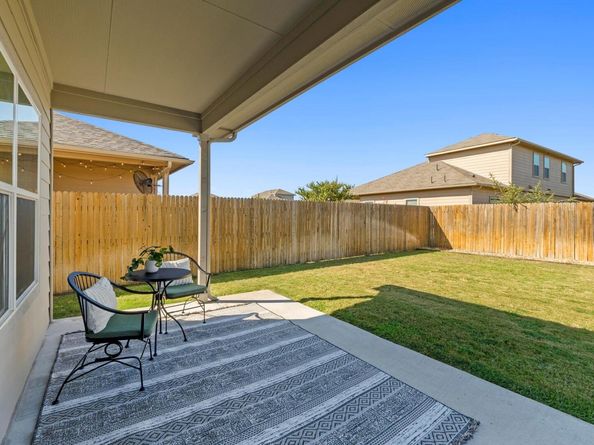 1042 Gaelic DR, Georgetown TX 78626