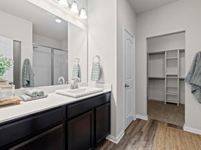 1042 Gaelic DR, Georgetown TX 78626