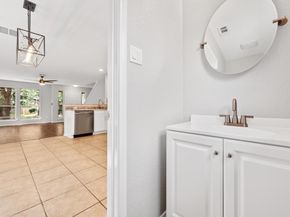 2304 Melissa Oaks LN, Austin TX 78744