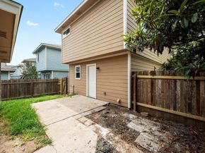2304 Melissa Oaks LN, Austin TX 78744