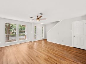 2304 Melissa Oaks LN, Austin TX 78744