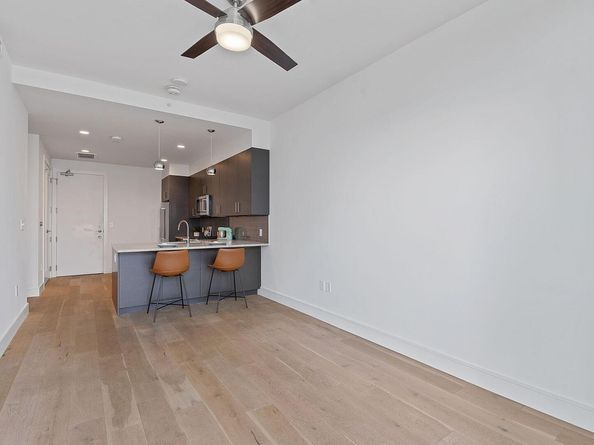222 West Ave 2403, Austin TX 78701